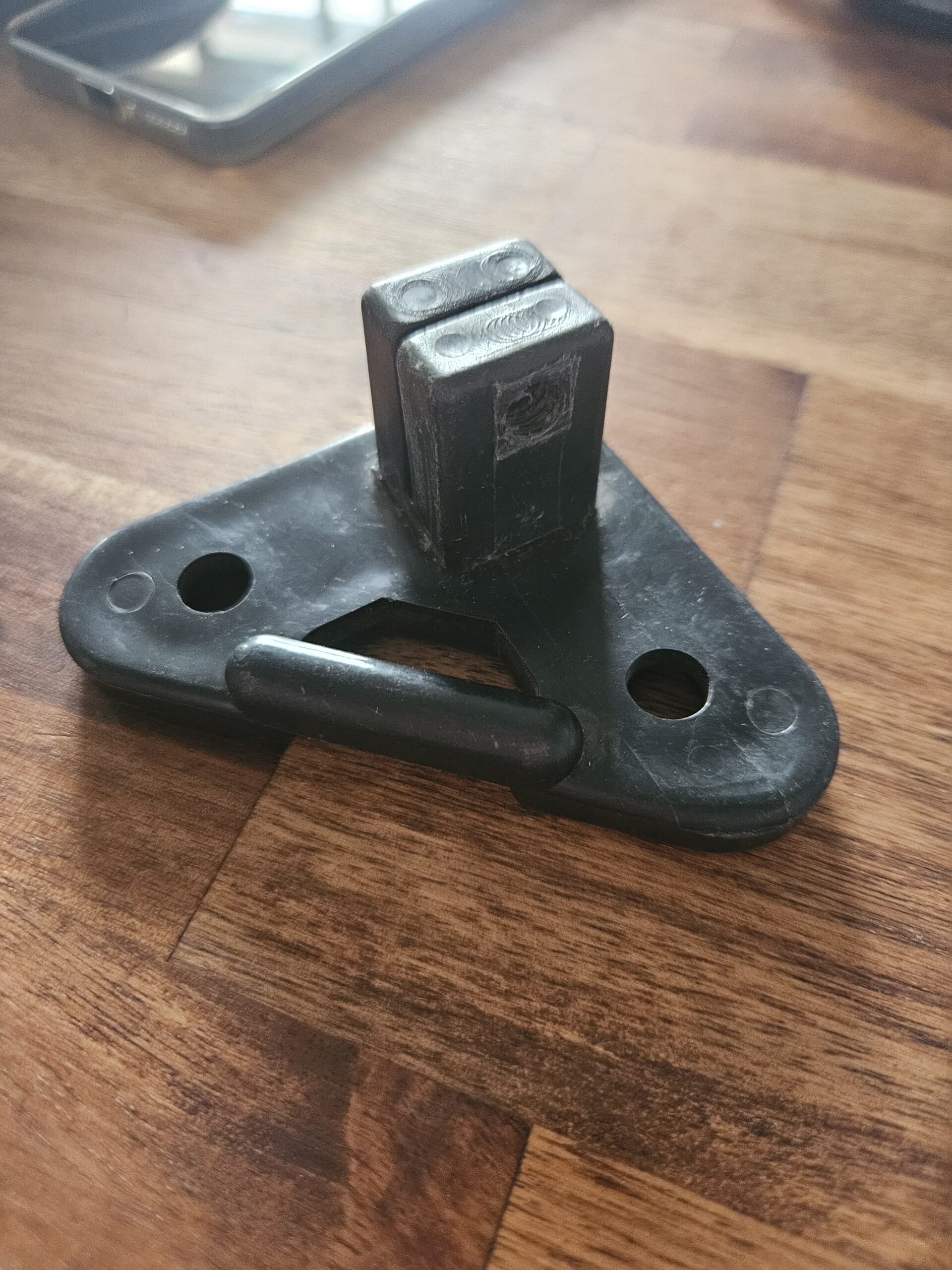 PLATINE PLASTIQUE pour barnum acier 30mm sostore-barnum.com